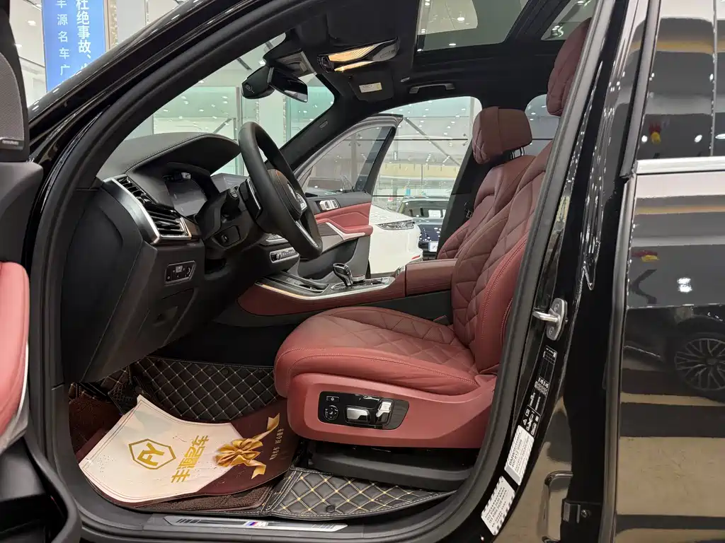 BMW X5 Facelift xDrive 40 Li Premium M Sport Package