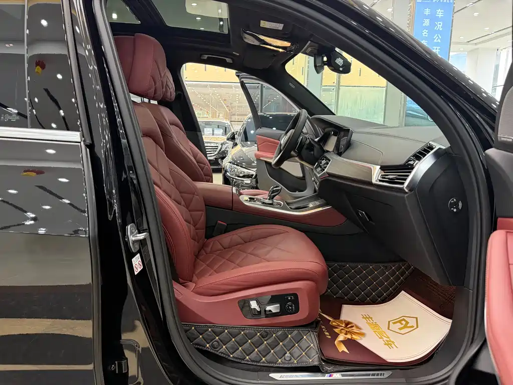 BMW X5 Facelift xDrive 40 Li Premium M Sport Package