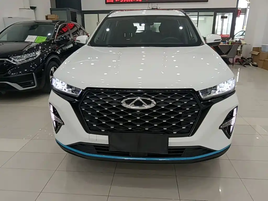 Tiggo 7 PLUS Kunpeng 1.6 TGDI DCT Distinguished +