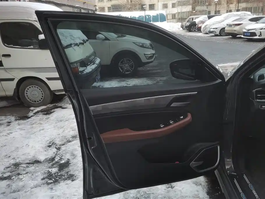 Vision X6 PRO 1.4 T Auto Distinguished