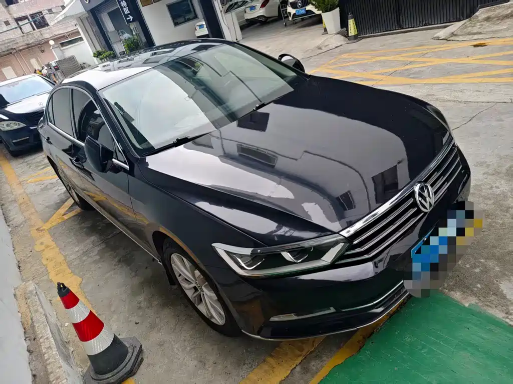 Magotan 330 TSI DSG Luxury