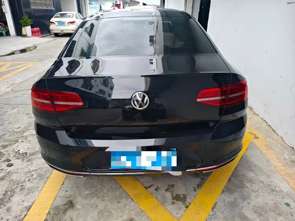 Magotan 330 TSI DSG Luxury