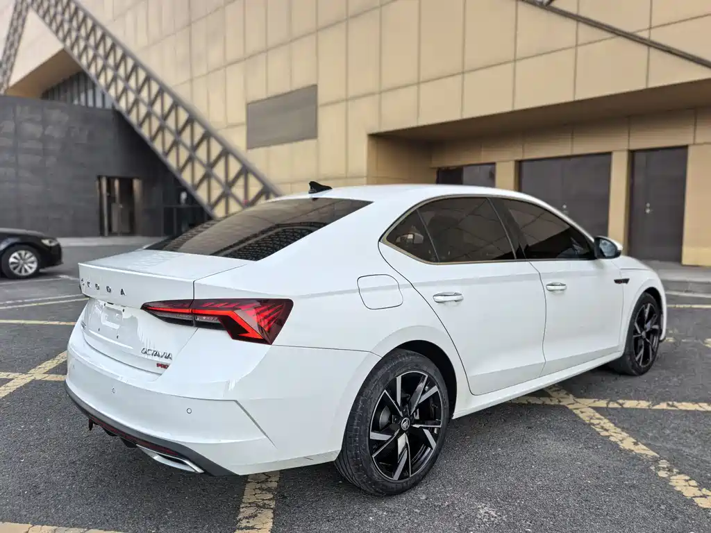 Octavia PRO TSI280 Luxury Enjoyment