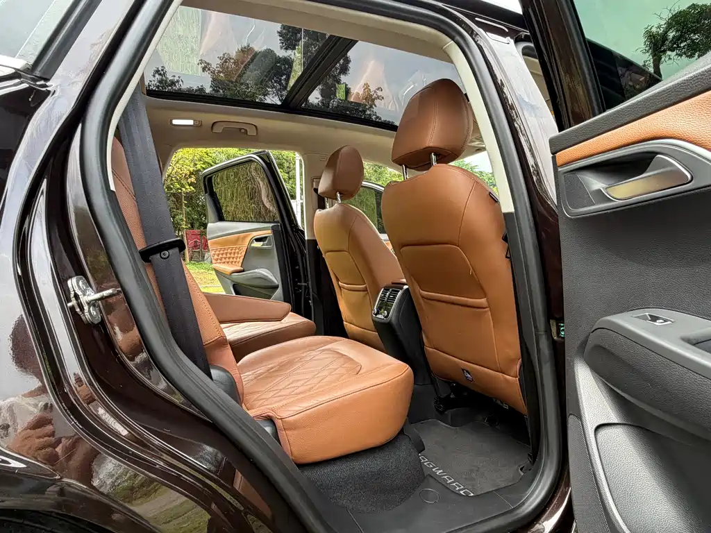 Borgward BX7 宝沃BX7 2016款 28 T 四驱旗舰版 6座