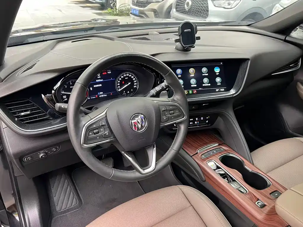Envision Plus Envision Plus 652 T 5-seat Luxury