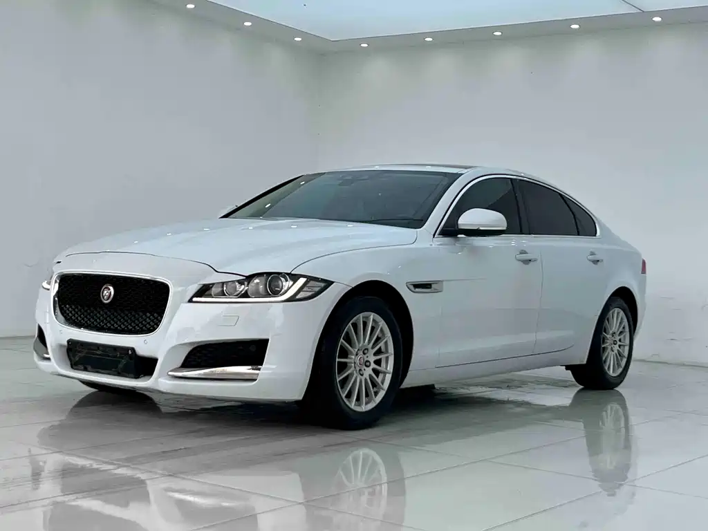 Jaguar XF XF 2.0 T 2 WD Elegance