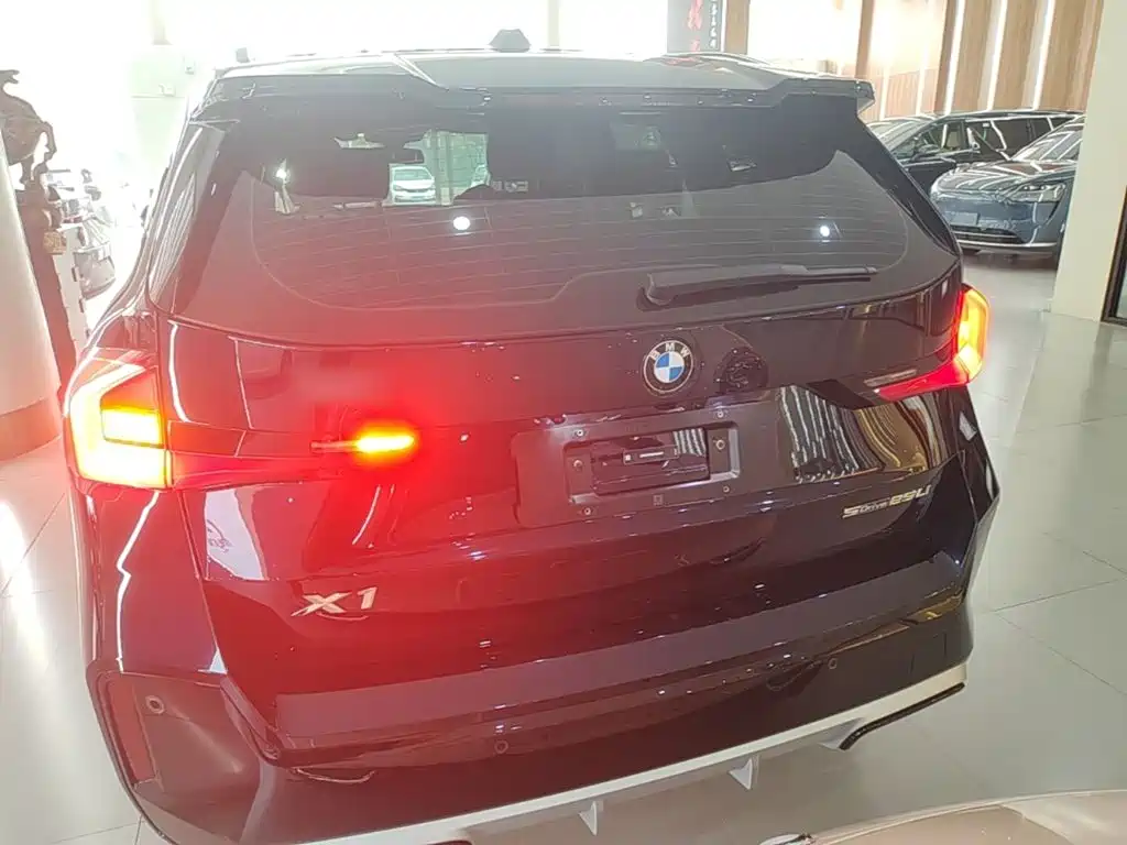 BMW X1 sDrive25 Li M Sport Package