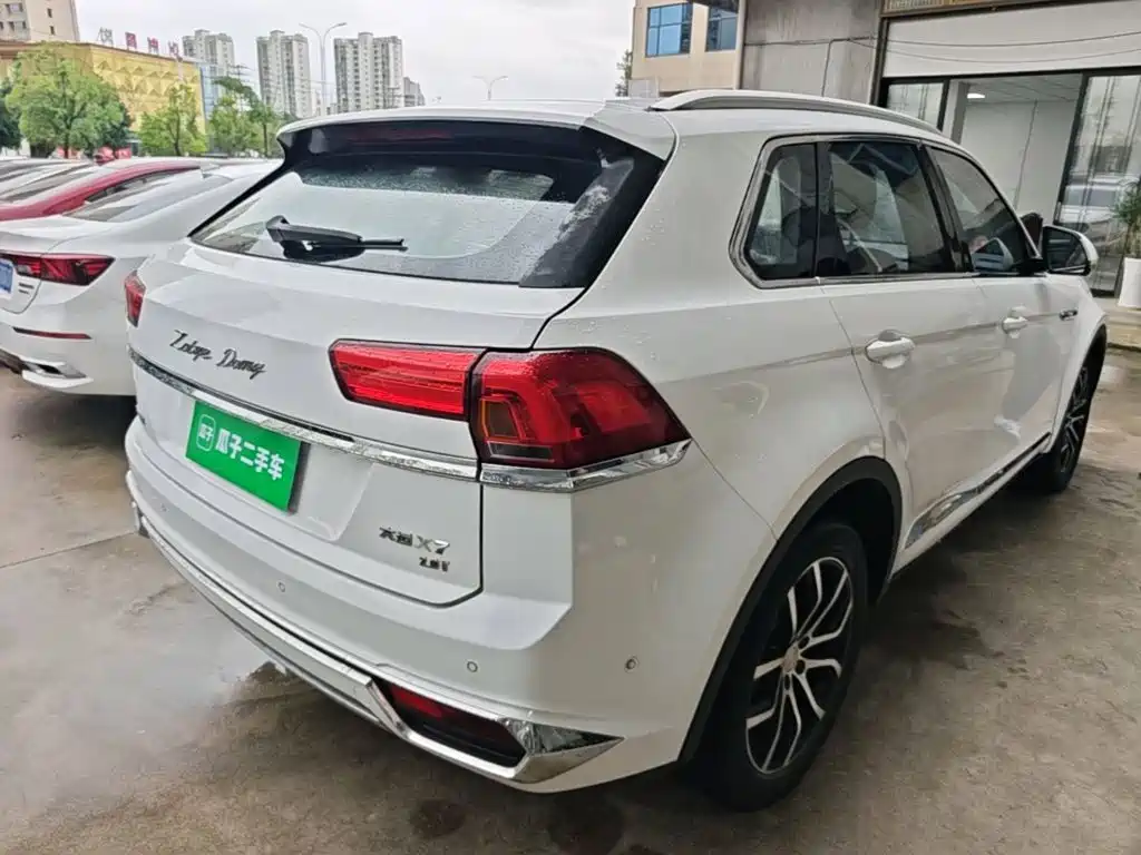 Damai X7 大迈X7 2017款 2.0 T DCT至尊型
