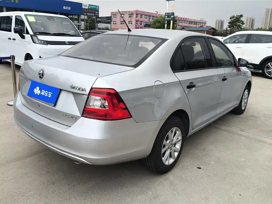 Rapid 1.4 L Manual Joy Select