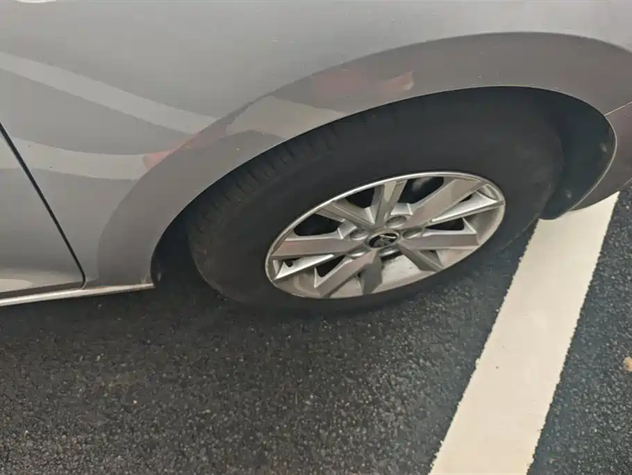 Rapid 1.4 L Manual Joy Select
