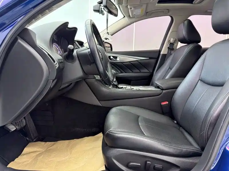 Infiniti Q50 L 2.0 T Joy