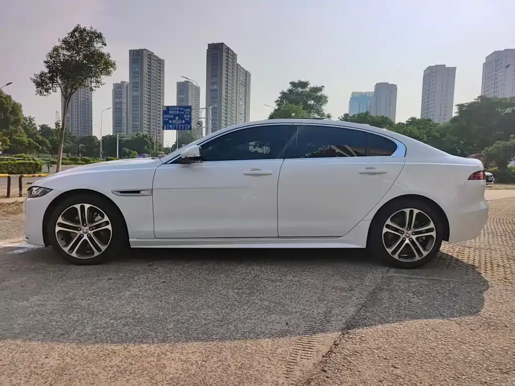 Jaguar XEL 2.0 T 250 PS R-DYNAMIC S Progressive Sport