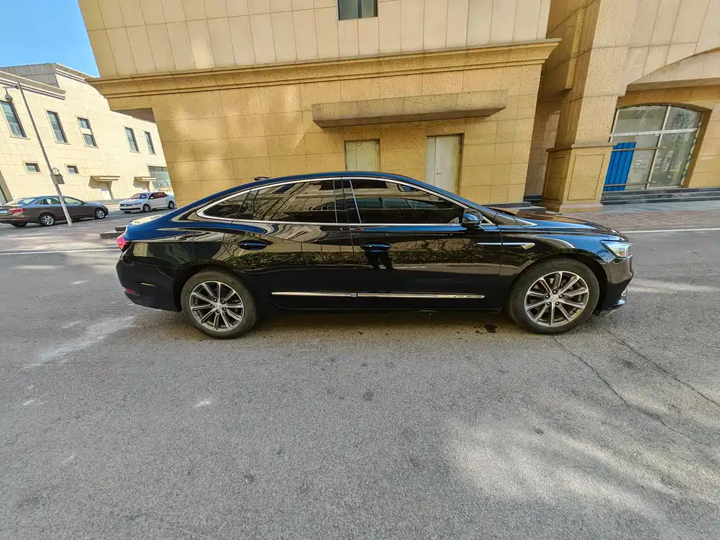 LaCrosse 652 T Luxury