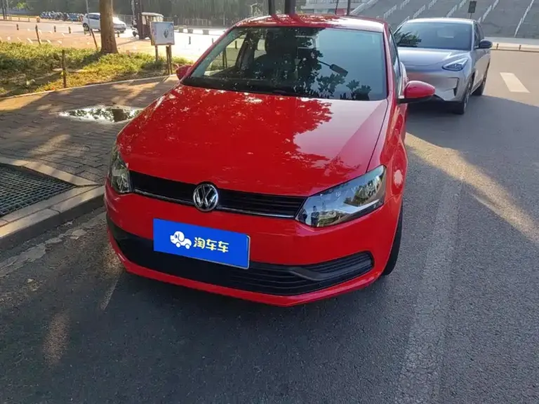 Volkswagen Polo 1.5 L Auto Safe Drive