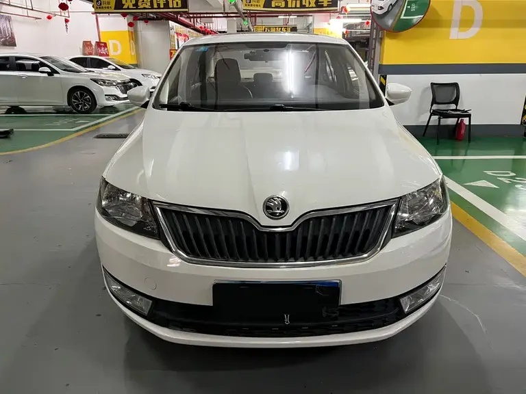 Skoda Rapid 1.6 L Auto Creation
