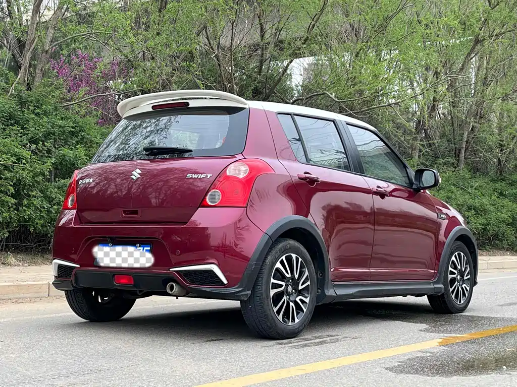 Swift 1.5 L Auto Fashion