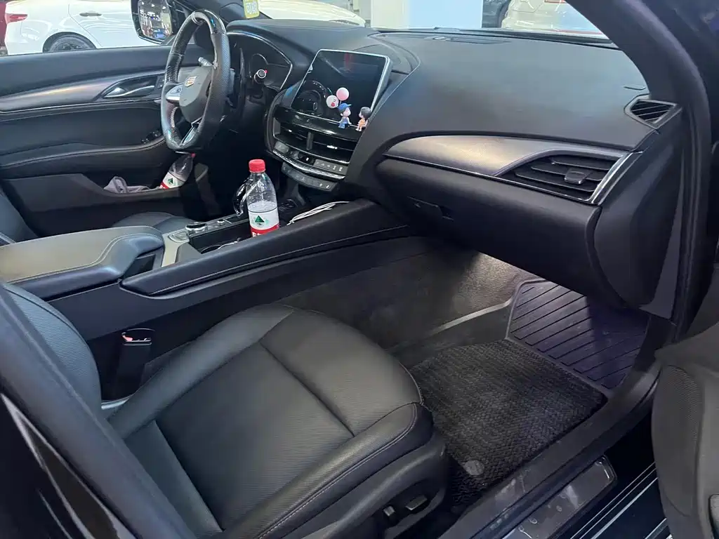 Cadillac CT5 28 T Style