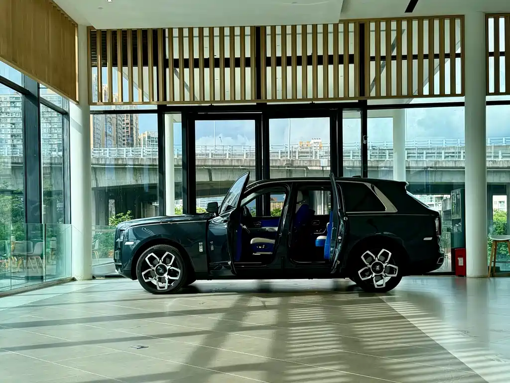 Cullinan 4-seat