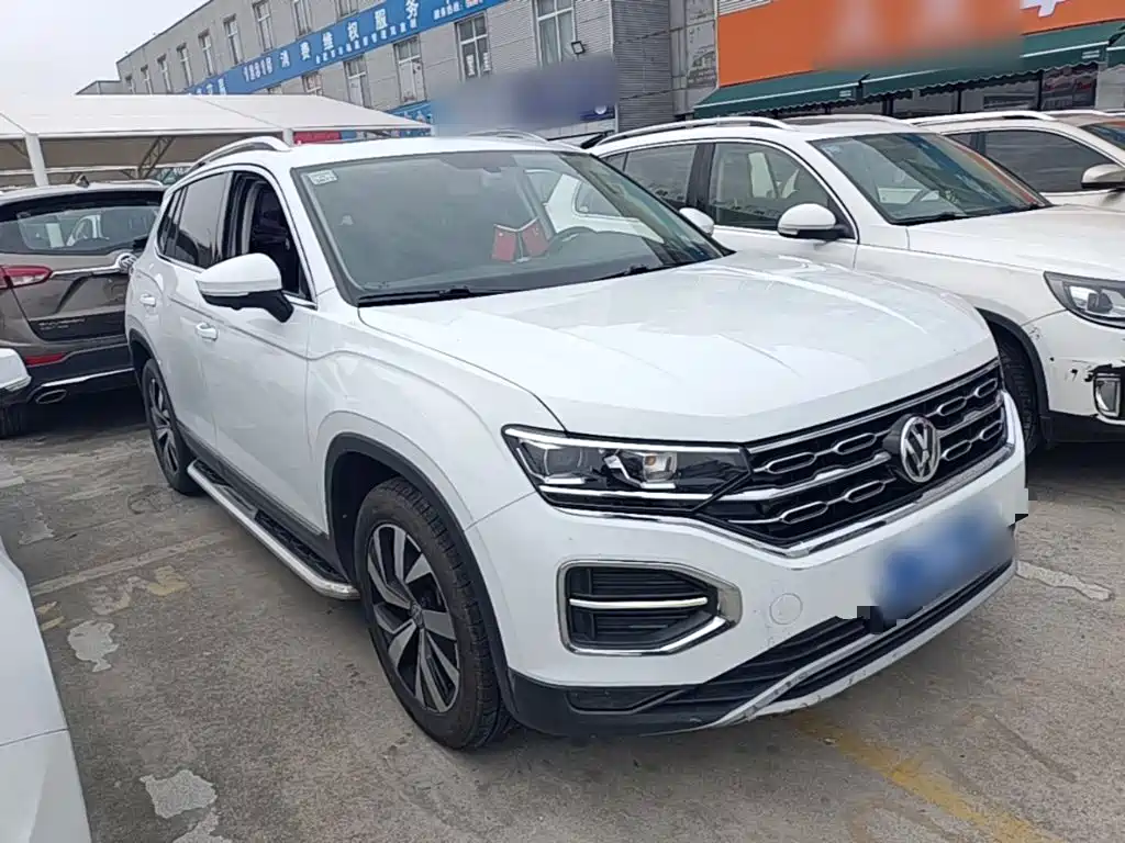 Tayron 330 TSI 2 WD Luxury CN-VI
