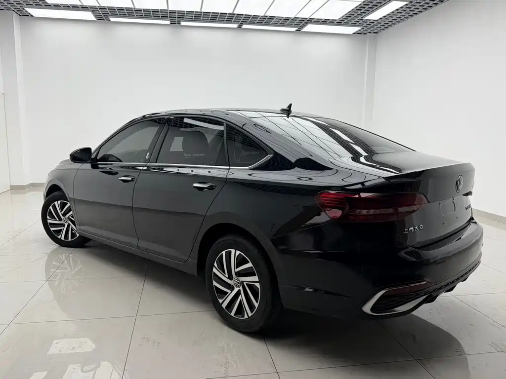 Lavida Facelift 1.5 L Auto Starry Sky 5 Million