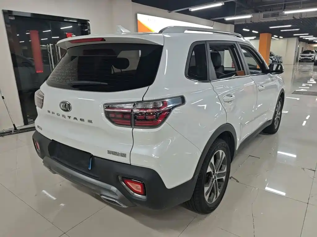 Sportage 2.0 L Auto Smart Enjoyment Luxury CN-V