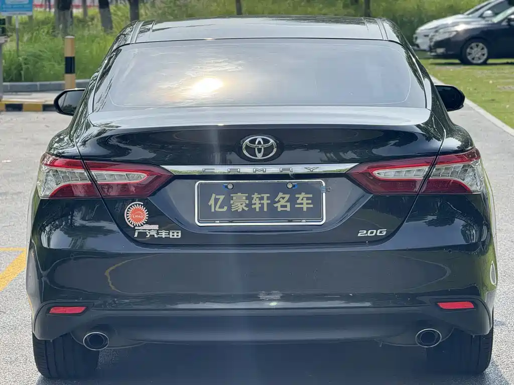 Camry 2.0 G Luxury CN-V