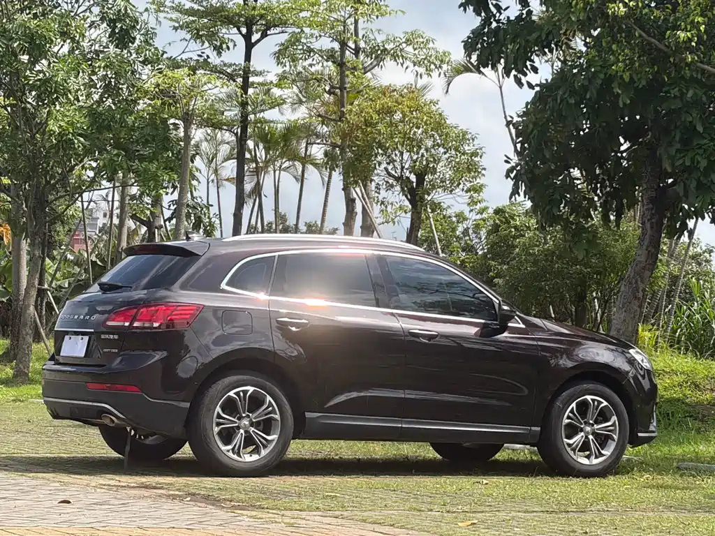 Borgward BX7 28 T 2 WD Comfort 5-seat CN-VI