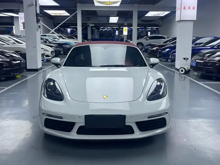 Porsche 718 Boxster 2.0 T