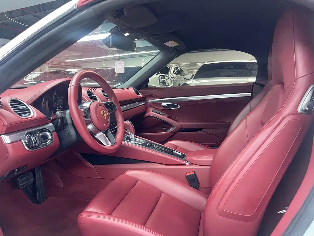 Porsche 718 Boxster 2.0 T