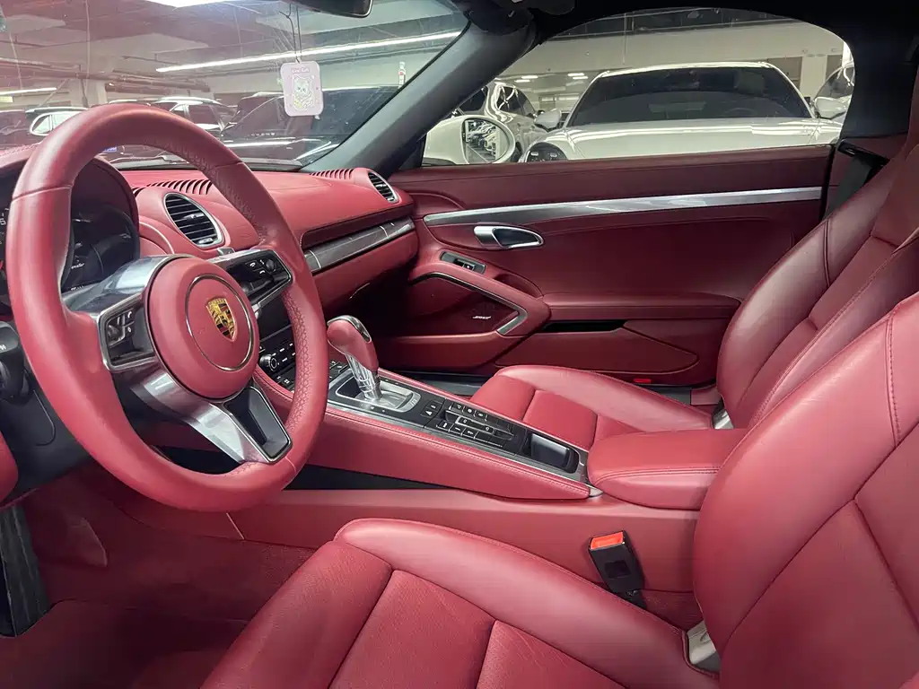 Porsche 718 Boxster 2.0 T