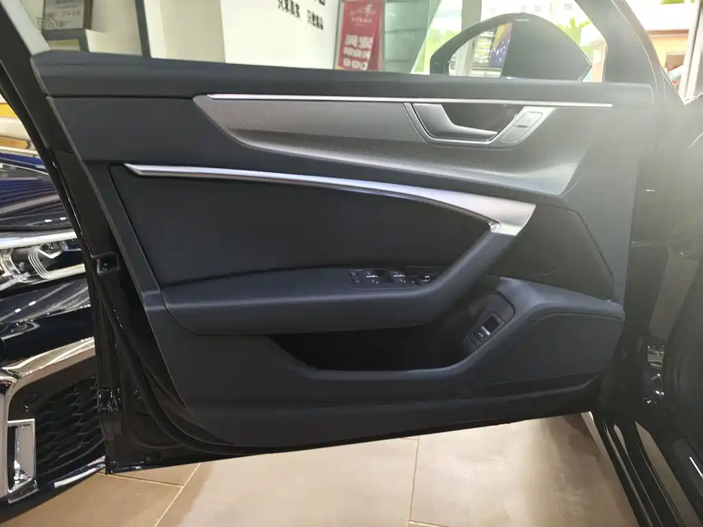 Audi A6 L Facelift 45 TFSI Select Dynamic