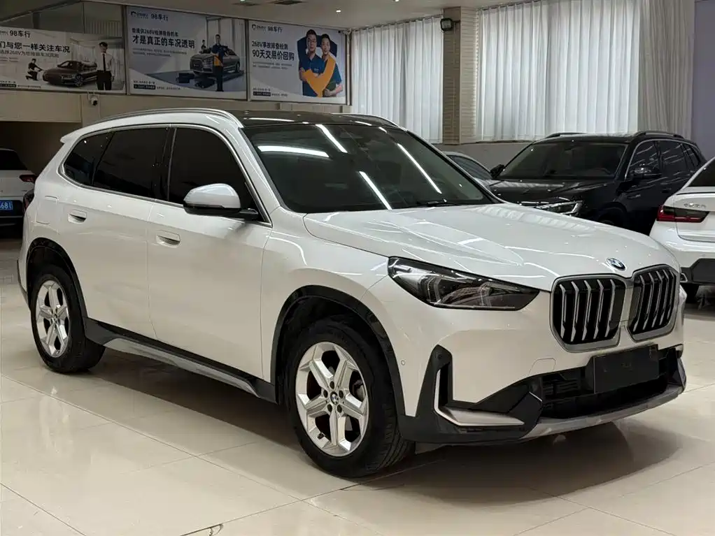 BMW X1 sDrive20 Li X Design Package