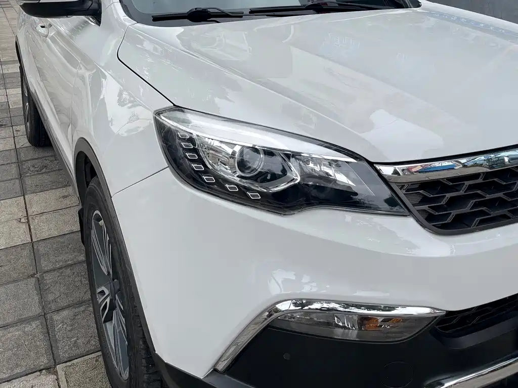 Leopaard CS10 1.5 T Manual Distinguished