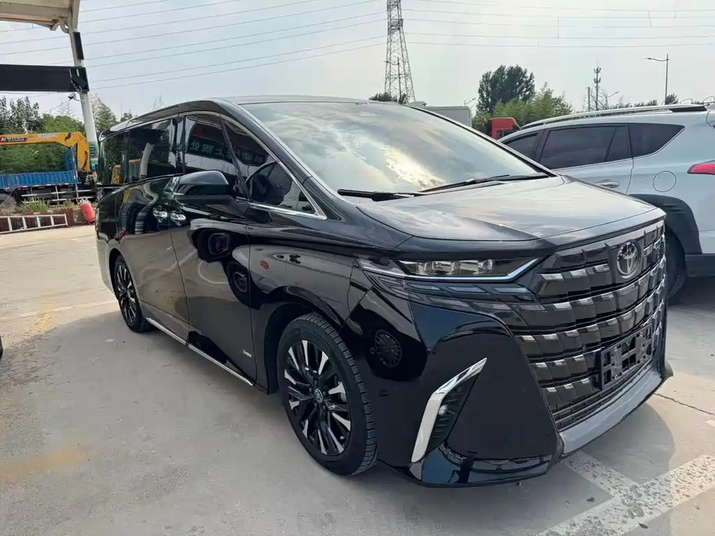 Alphard Dual Engine 2.5 L Premium Enjoyment