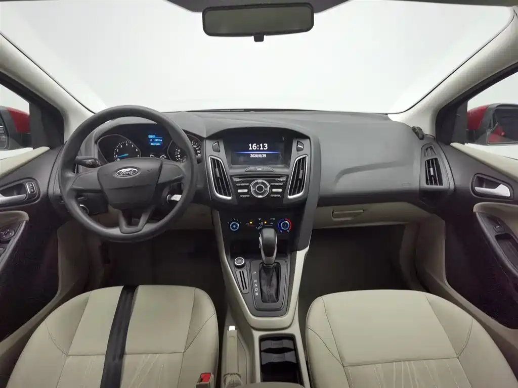 Focus Sedan Classic 1.6 L Auto Comfort Smart Travel