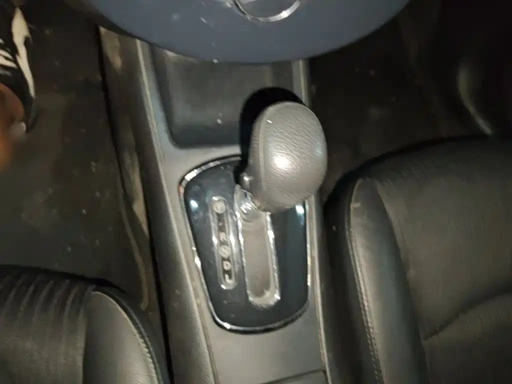Tiida 1.6 L CVT Intelligent
