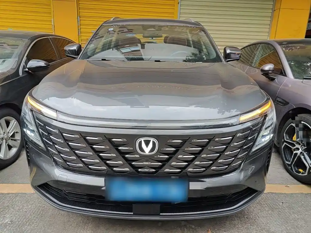 Changan CS75 PLUS 4 th Gen 1.5 T New Blue Whale Smart Premium