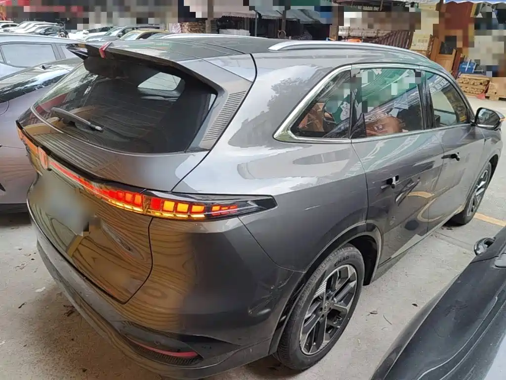 Changan CS75 PLUS 4 th Gen 1.5 T New Blue Whale Smart Premium