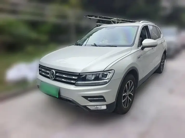 Volkswagen Tiguan L Facelift 330 TSI Auto 2 WD Luxury