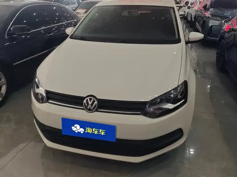 Volkswagen Polo 1.5 L Auto Safe Drive