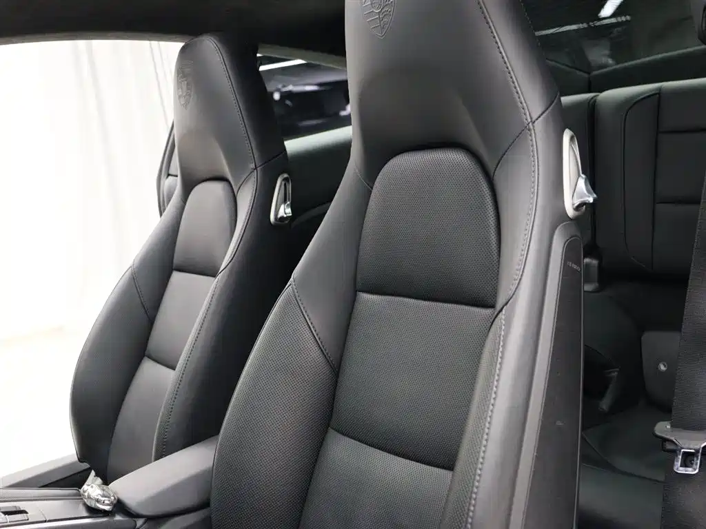 Porsche 911 Carrera 3.4 L Style Edition