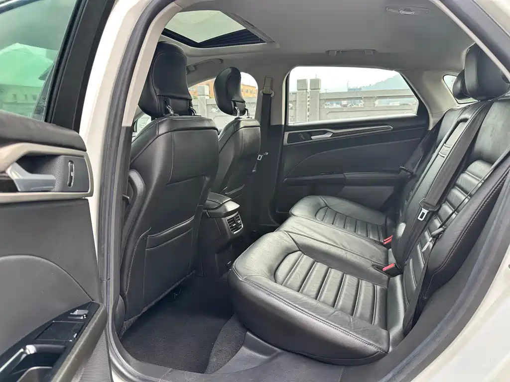 Mondeo 2.0 L GTDi200 Fashion