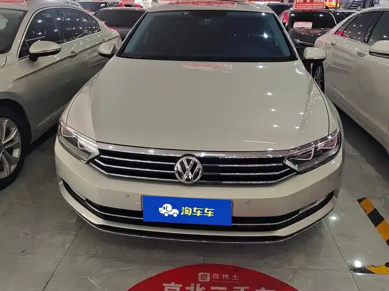 Volkswagen Magotan 330 TSI DSG Luxury