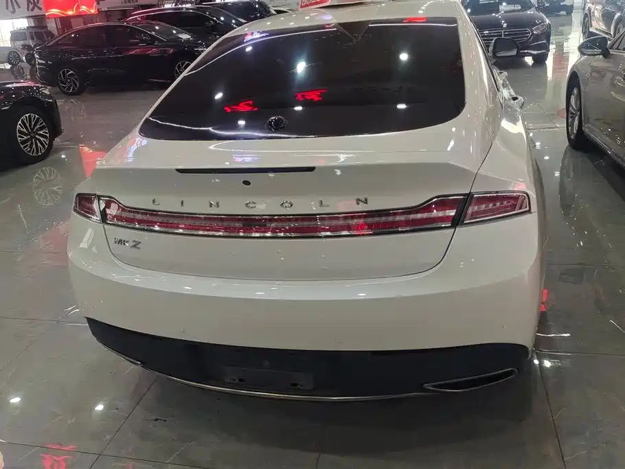 Lincoln MKZ 2.0 T Premium