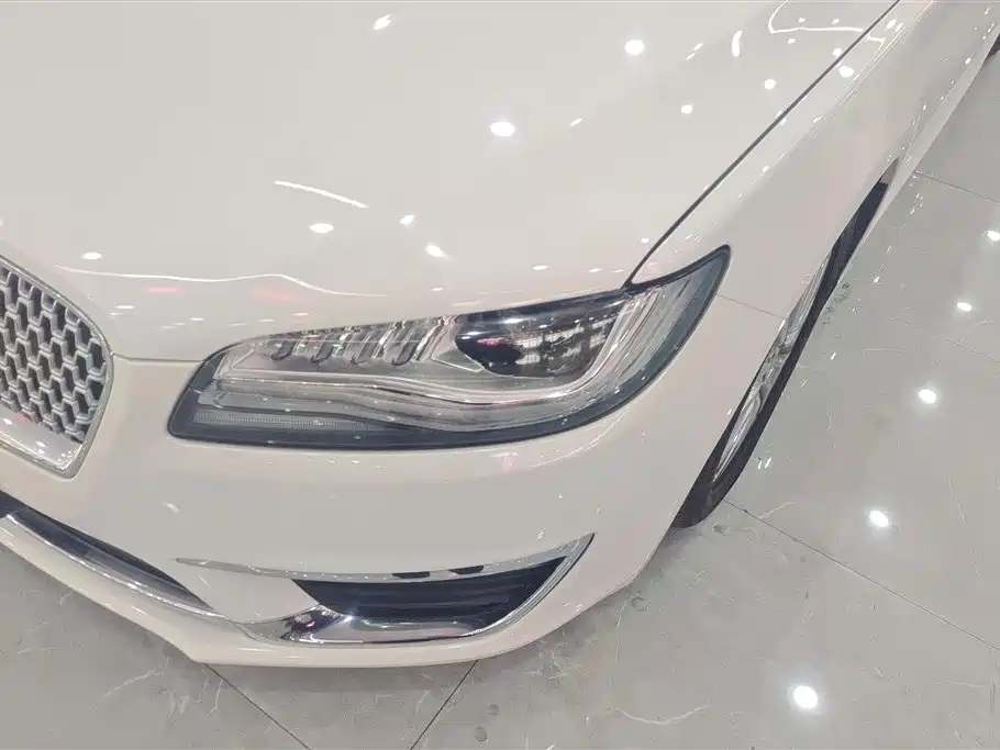 Lincoln MKZ 2.0 T Premium
