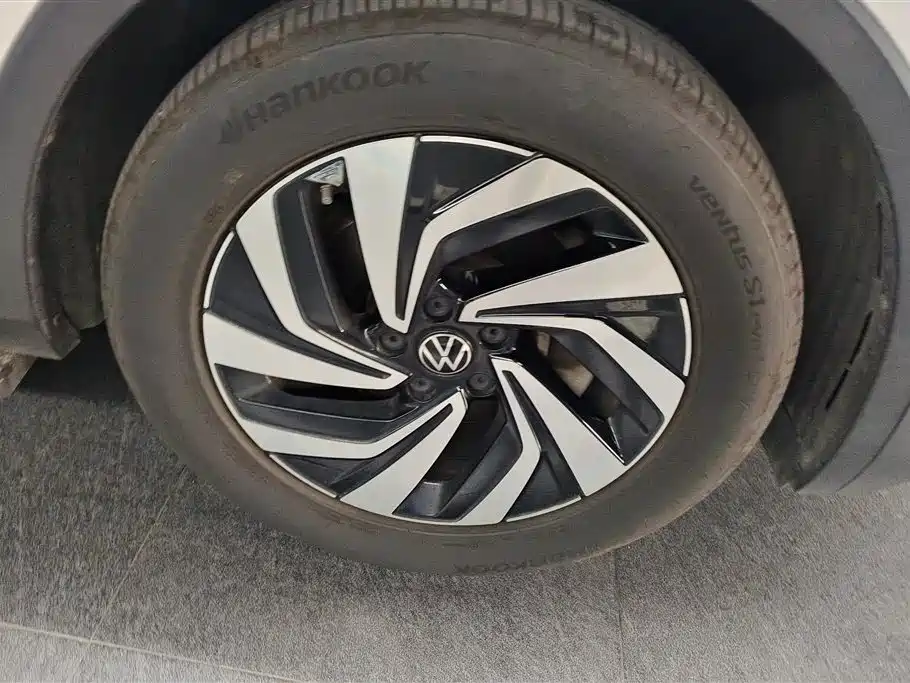 Tiguan L 330 TSI Auto 2 WD Smart Enjoyment