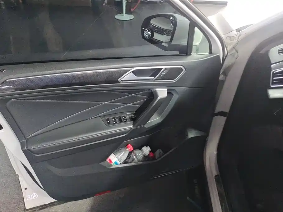 Tiguan L 330 TSI Auto 2 WD Smart Enjoyment