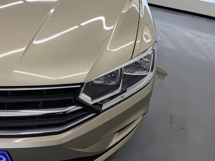 Bora 1.5 L Auto Fashion