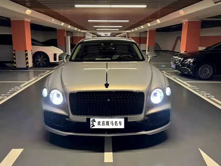Bentley Flying Spur 飞驰 2023款 4.0 T V8 S