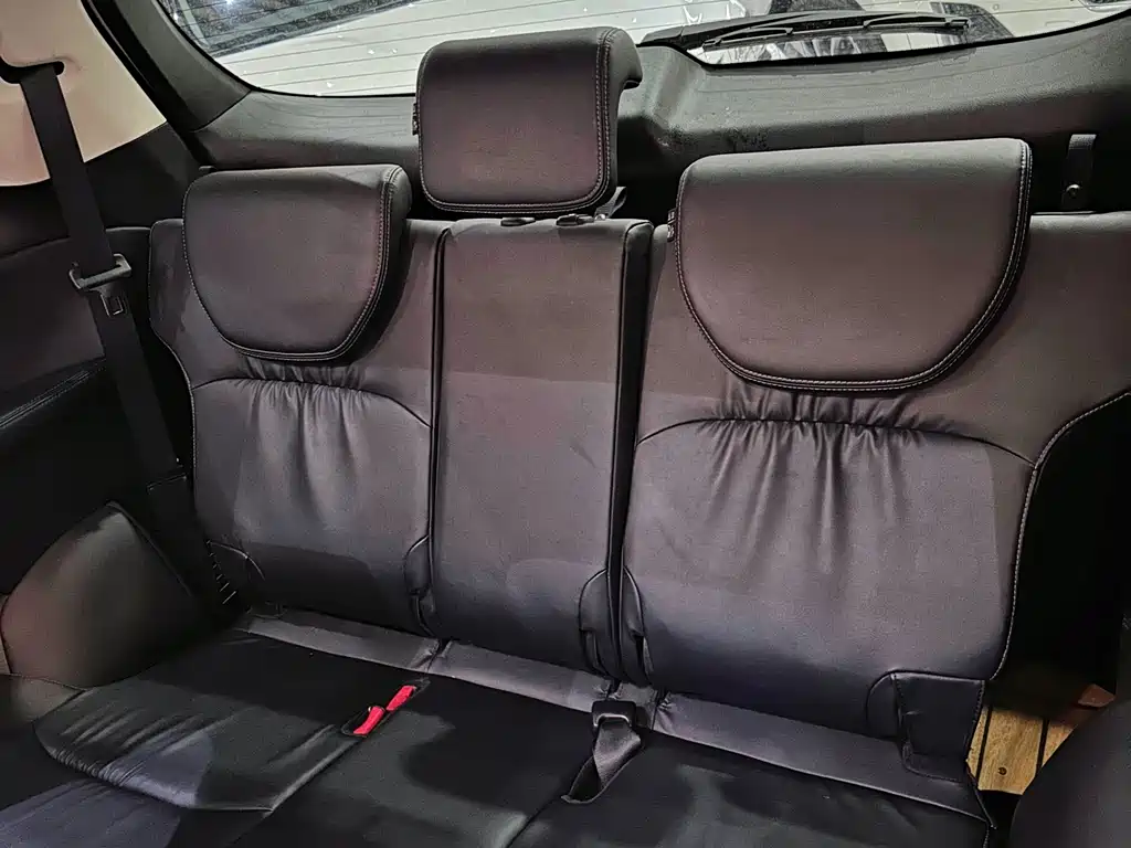 Elysion 2.4 L Luxury
